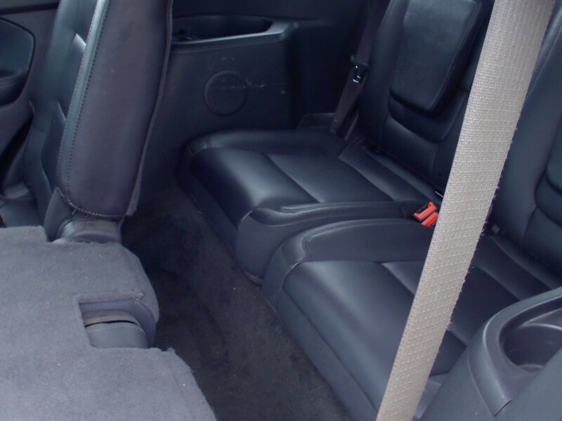2013 Ford Explorer XLT - Photo 14 - Pleasant Valley, MO 64068