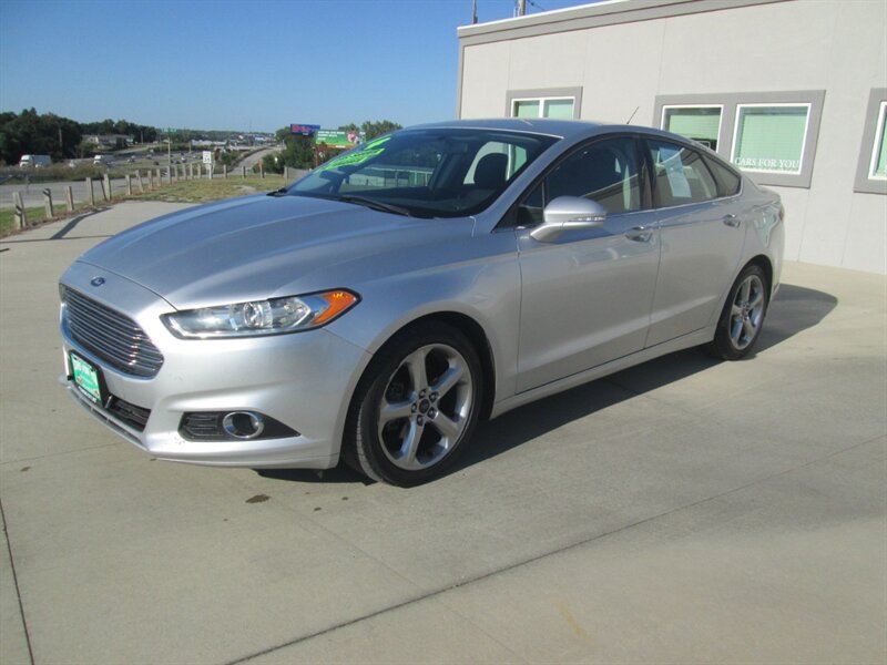 2014 Ford Fusion SE   - Photo 1 - Pleasant Valley, MO 64068