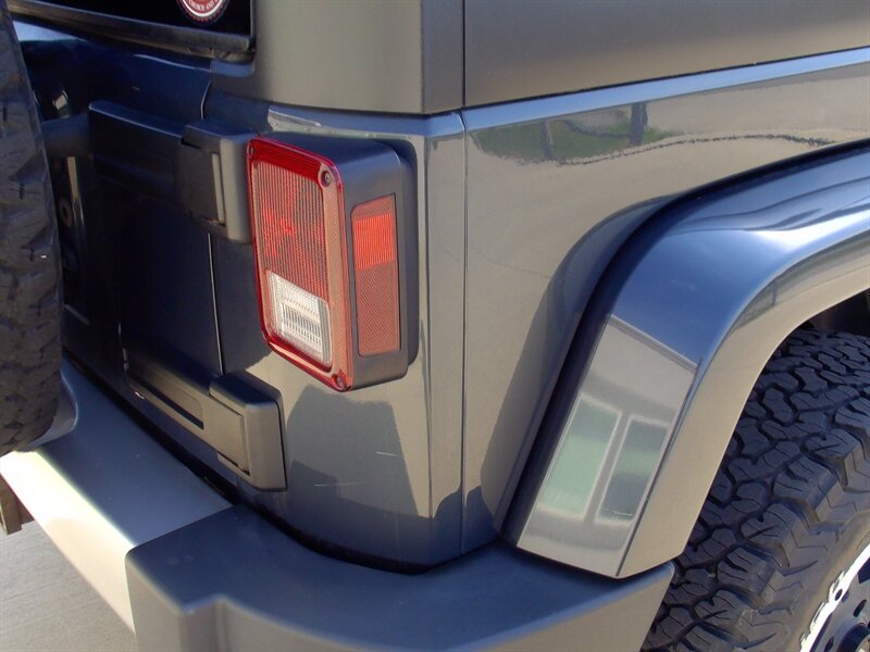 2008 Jeep Wrangler Unlimited Sahara - Photo 31 - Pleasant Valley, MO 64068