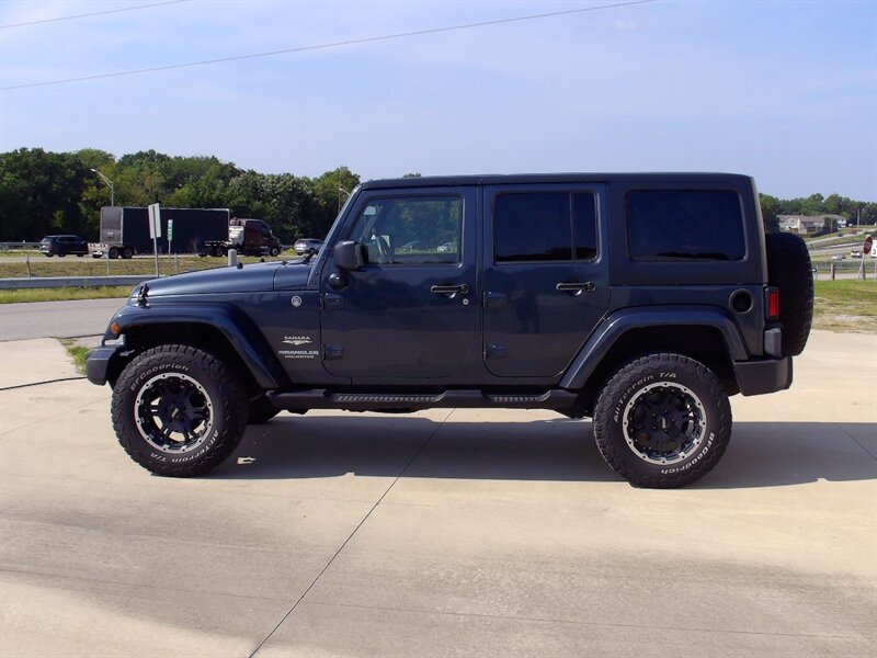 2008 Jeep Wrangler Unlimited Sahara - Photo 8 - Pleasant Valley, MO 64068