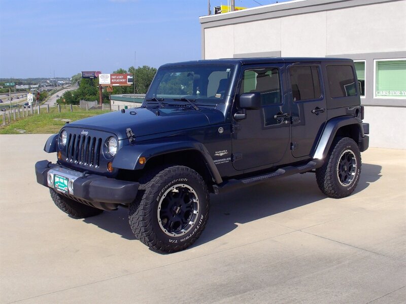 2008 Jeep Wrangler Unlimited Sahara - Photo 1 - Pleasant Valley, MO 64068