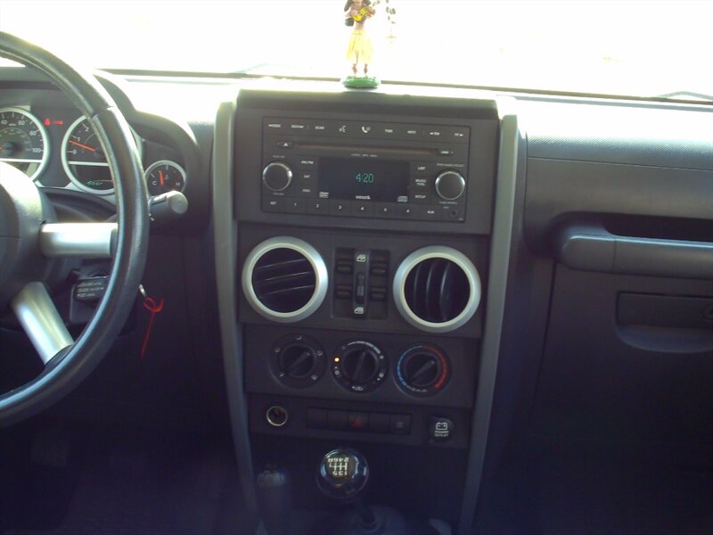 2008 Jeep Wrangler Unlimited Sahara - Photo 19 - Pleasant Valley, MO 64068