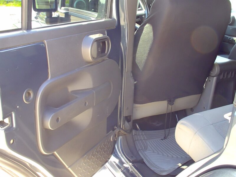 2008 Jeep Wrangler Unlimited Sahara - Photo 13 - Pleasant Valley, MO 64068