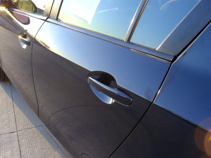 2013 Mazda MAZDA3 i Sport   - Photo 23 - Pleasant Valley, MO 64068