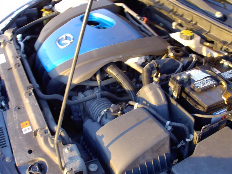 2013 Mazda MAZDA3 i Sport   - Photo 35 - Pleasant Valley, MO 64068