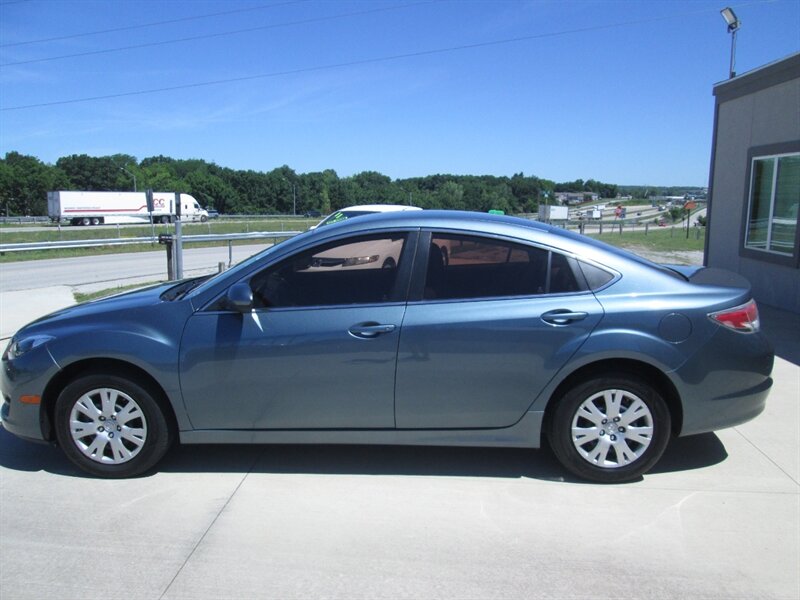 2012 Mazda Mazda6 i Sport   - Photo 8 - Pleasant Valley, MO 64068