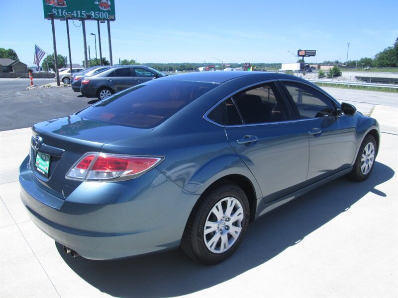 2012 Mazda Mazda6 i Sport   - Photo 5 - Pleasant Valley, MO 64068