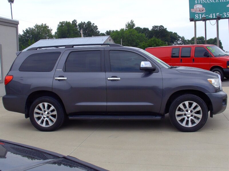 2013 Toyota Sequoia Limited - Photo 4 - Pleasant Valley, MO 64068