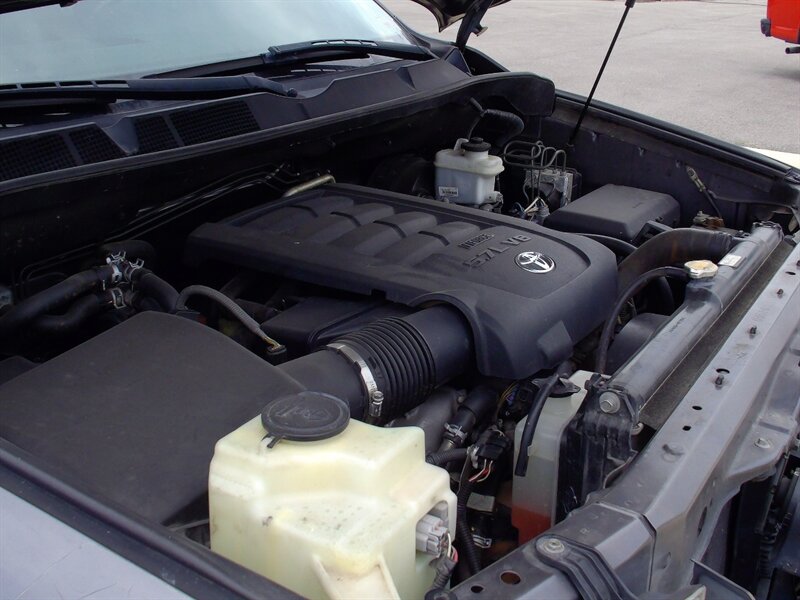 2013 Toyota Sequoia Limited - Photo 36 - Pleasant Valley, MO 64068