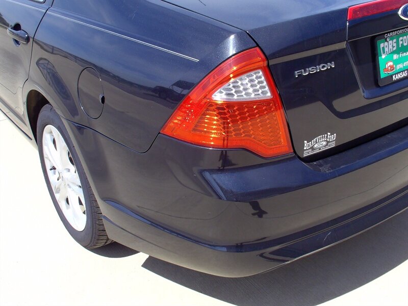 2012 Ford Fusion SE   - Photo 27 - Pleasant Valley, MO 64068
