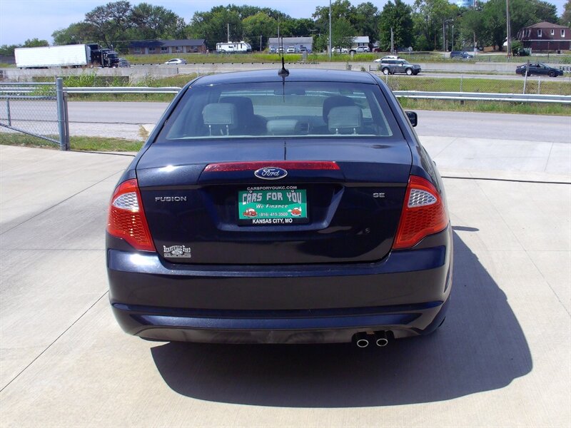 2012 Ford Fusion SE   - Photo 11 - Pleasant Valley, MO 64068