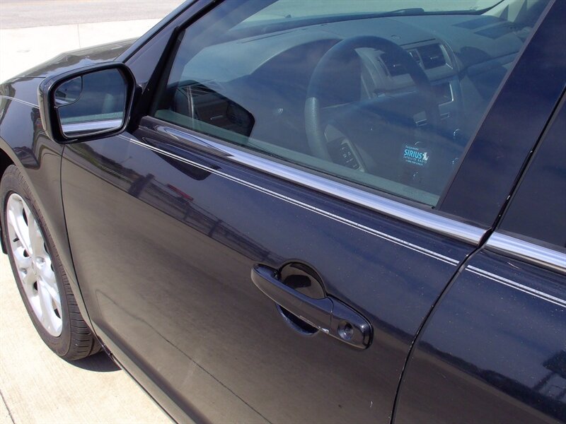 2012 Ford Fusion SE   - Photo 29 - Pleasant Valley, MO 64068