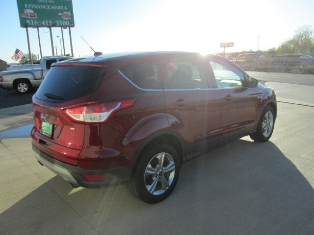 2015 Ford Escape SE   - Photo 5 - Pleasant Valley, MO 64068