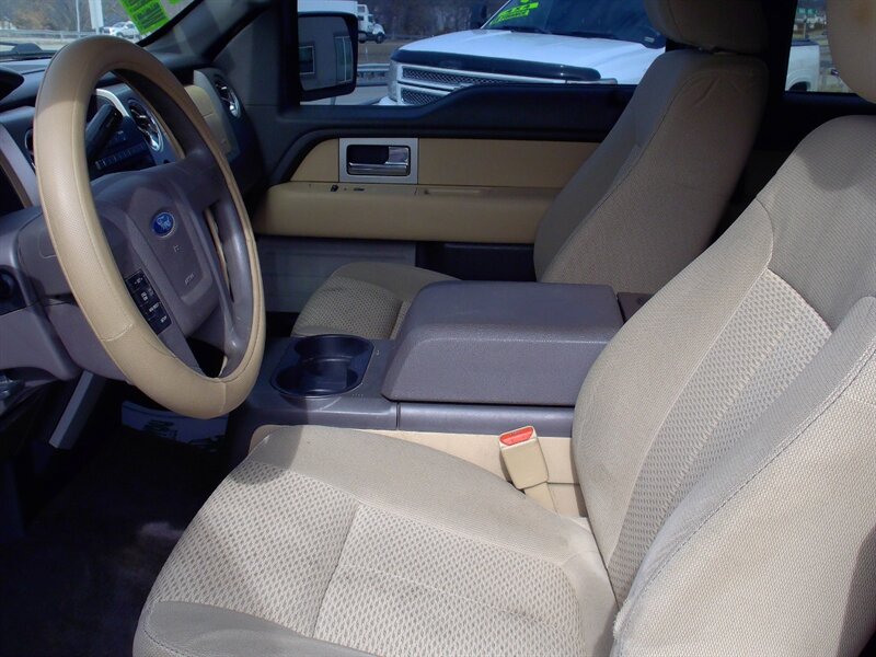 2011 Ford F-150 XL   - Photo 10 - Pleasant Valley, MO 64068