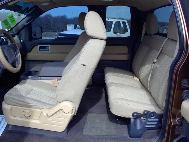 2011 Ford F-150 XL   - Photo 12 - Pleasant Valley, MO 64068