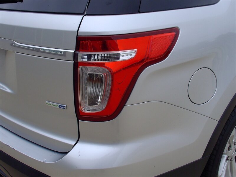 2014 Ford Explorer XLT - Photo 34 - Pleasant Valley, MO 64068