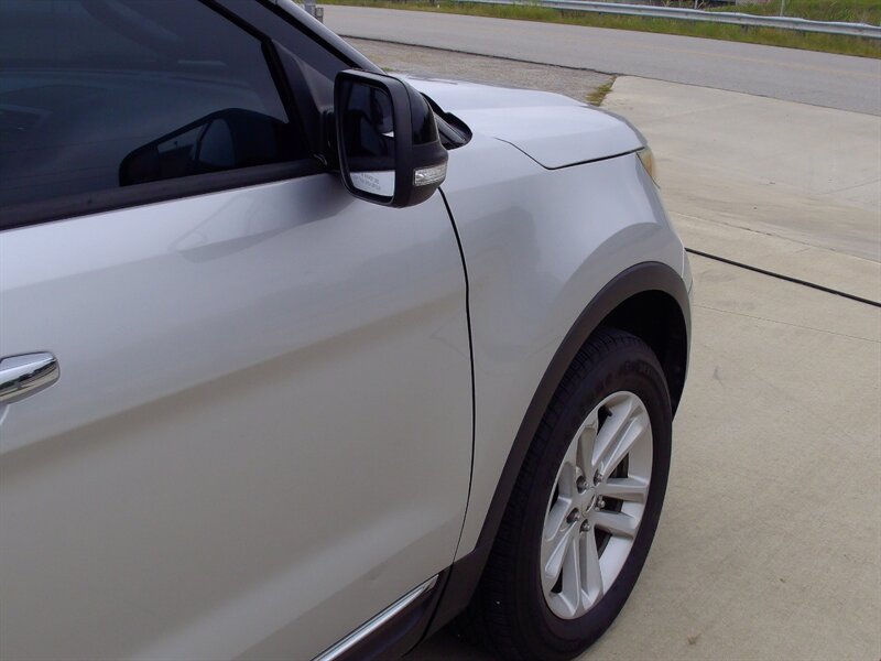 2014 Ford Explorer XLT - Photo 32 - Pleasant Valley, MO 64068