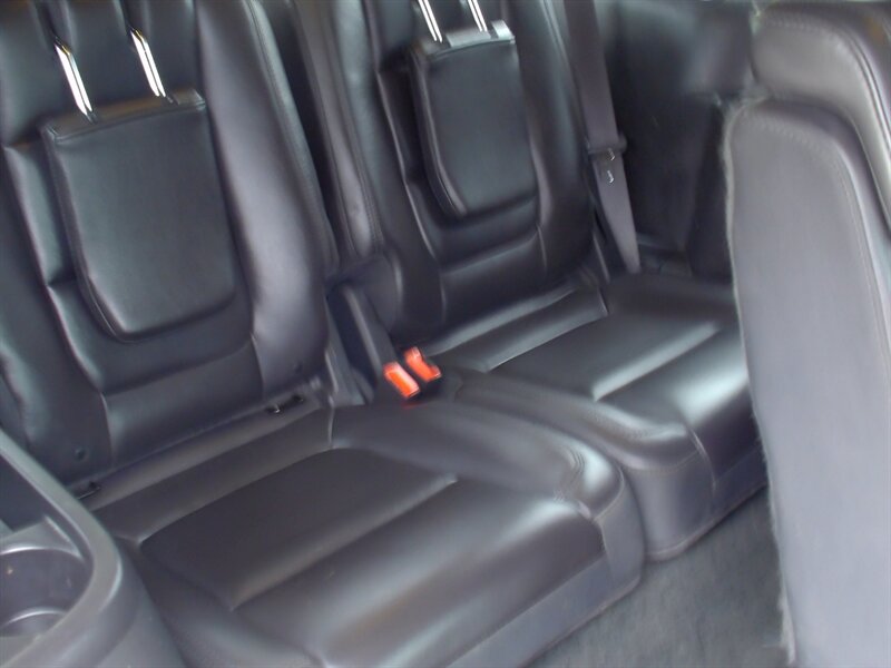2014 Ford Explorer XLT - Photo 20 - Pleasant Valley, MO 64068