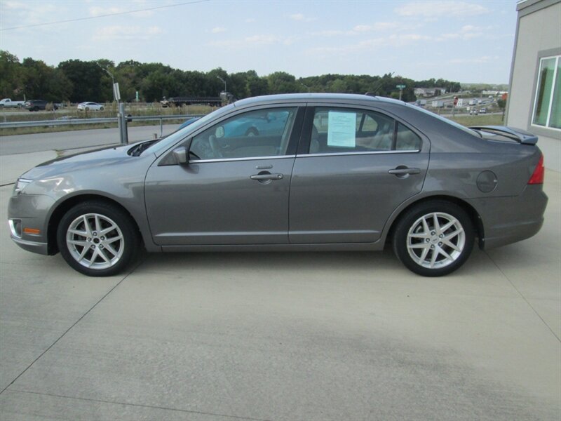 2010 Ford Fusion SEL   - Photo 8 - Pleasant Valley, MO 64068