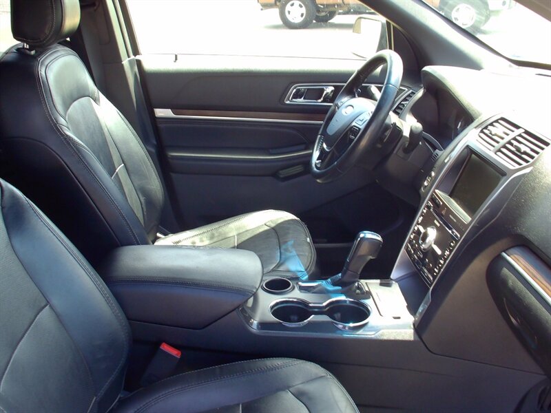 2016 Ford Explorer Limited   - Photo 15 - Pleasant Valley, MO 64068