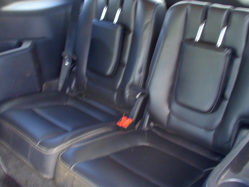 2016 Ford Explorer Limited   - Photo 13 - Pleasant Valley, MO 64068