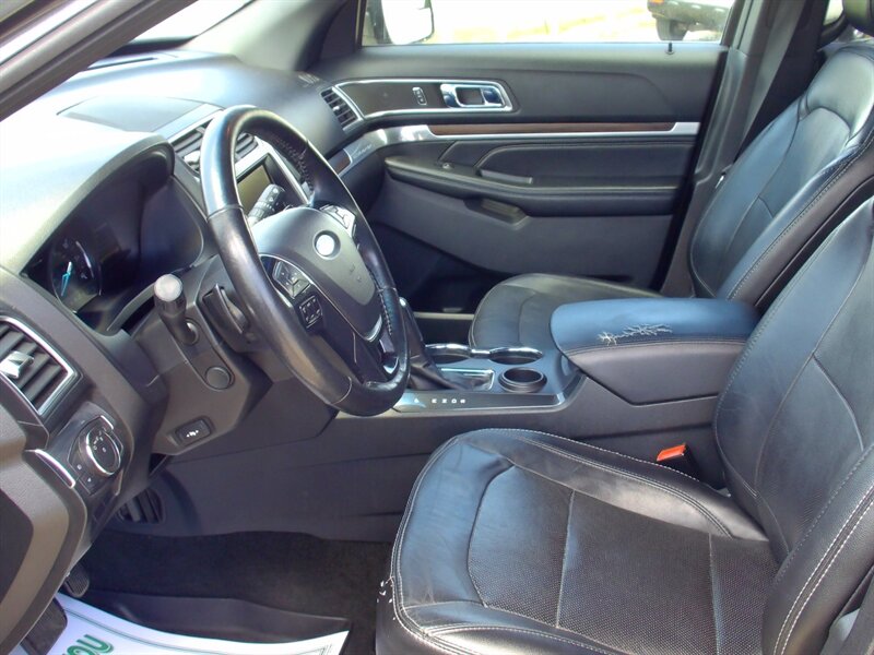 2016 Ford Explorer Limited   - Photo 9 - Pleasant Valley, MO 64068