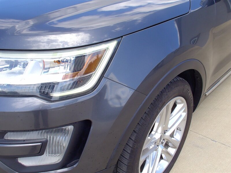 2016 Ford Explorer Limited   - Photo 26 - Pleasant Valley, MO 64068