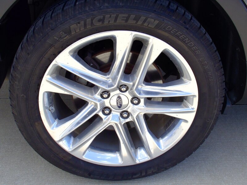 2016 Ford Explorer Limited   - Photo 34 - Pleasant Valley, MO 64068