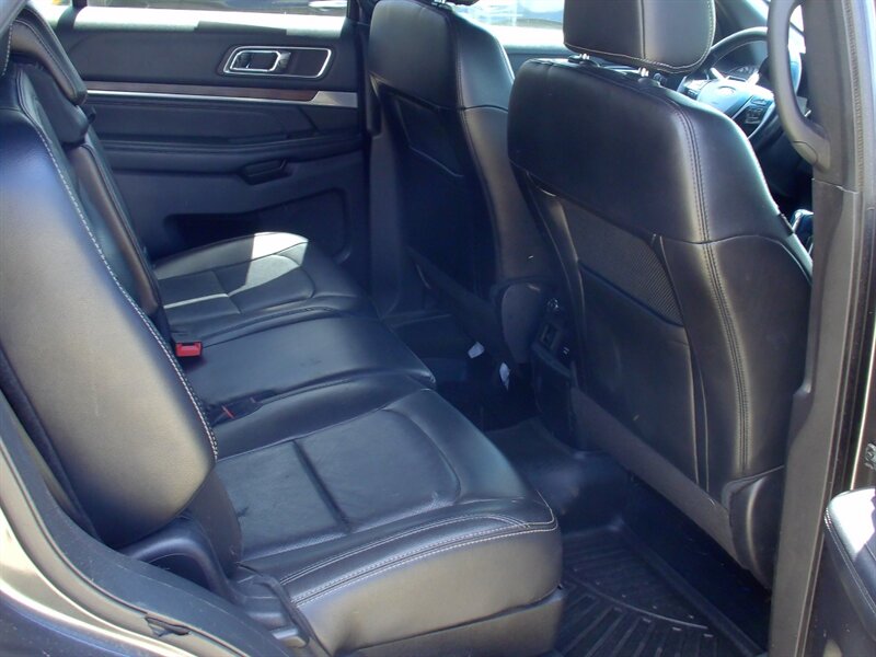 2016 Ford Explorer Limited   - Photo 17 - Pleasant Valley, MO 64068