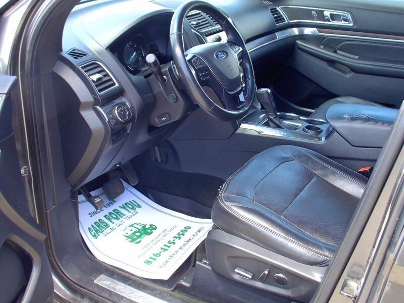 2016 Ford Explorer Limited   - Photo 8 - Pleasant Valley, MO 64068