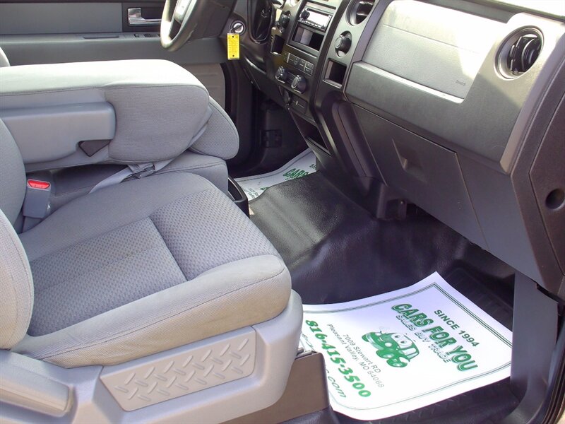 2013 Ford F-150 XLT - Photo 14 - Pleasant Valley, MO 64068
