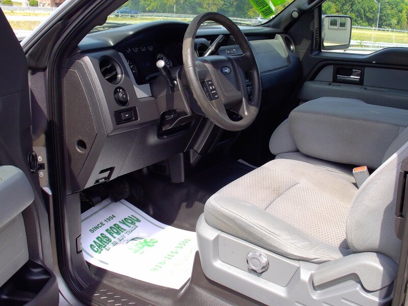2013 Ford F-150 XLT - Photo 9 - Pleasant Valley, MO 64068