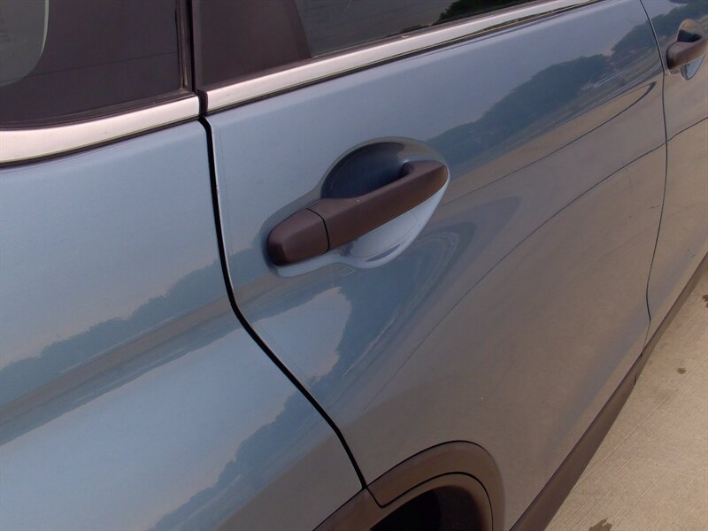 2014 Honda CR-V LX - Photo 33 - Pleasant Valley, MO 64068