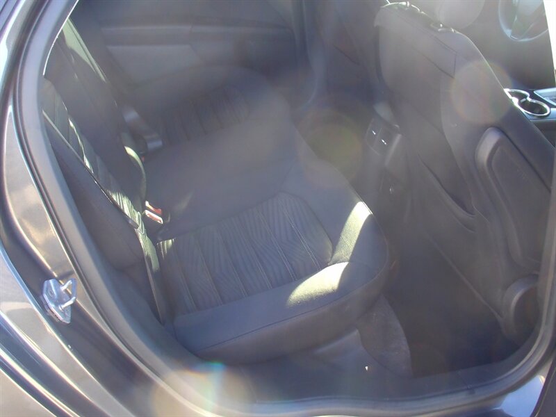 2016 Ford Fusion SE   - Photo 17 - Pleasant Valley, MO 64068