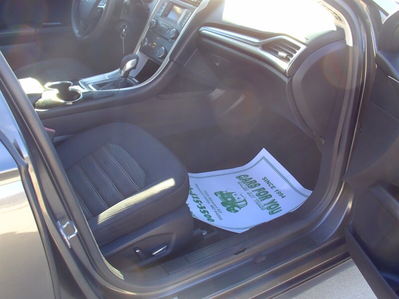 2016 Ford Fusion SE   - Photo 14 - Pleasant Valley, MO 64068