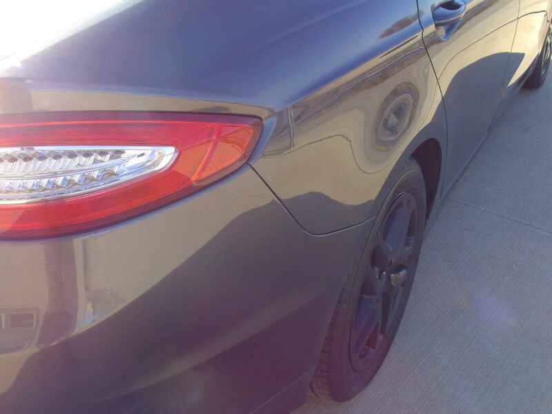 2016 Ford Fusion SE   - Photo 31 - Pleasant Valley, MO 64068