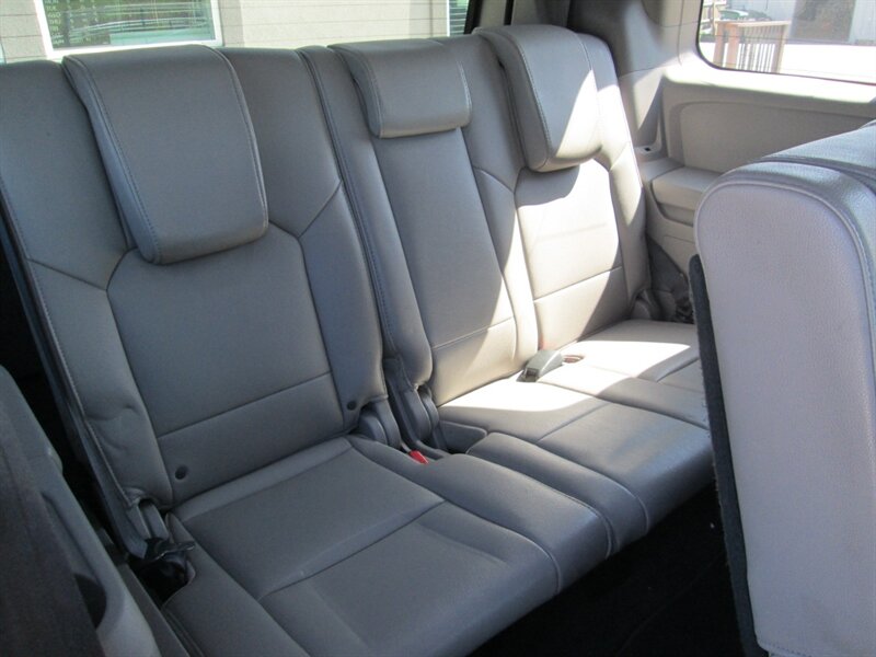 2012 Honda Pilot Touring   - Photo 20 - Pleasant Valley, MO 64068