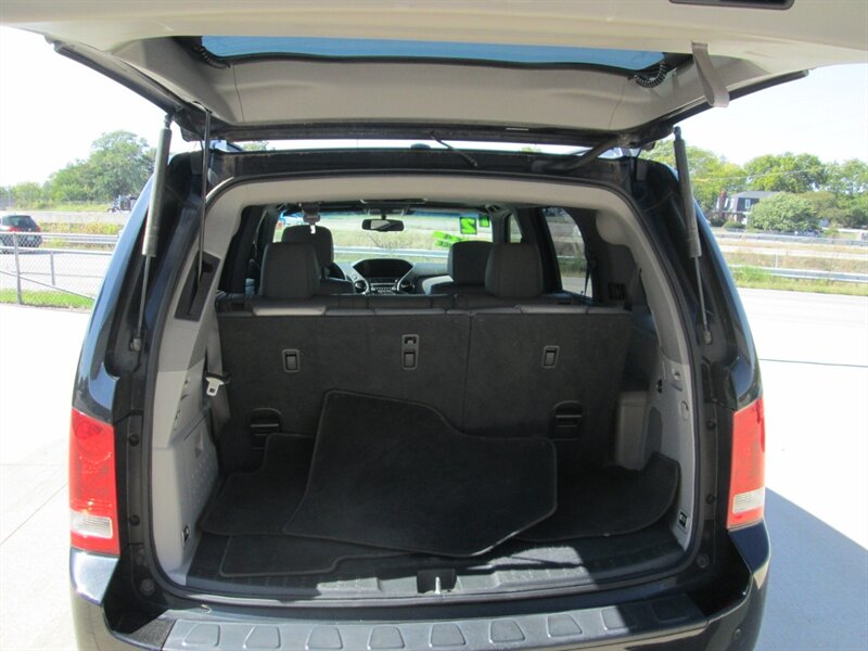 2012 Honda Pilot Touring   - Photo 22 - Pleasant Valley, MO 64068