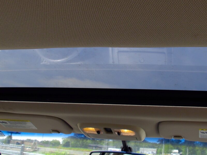 2011 Ford Fusion SE   - Photo 21 - Pleasant Valley, MO 64068
