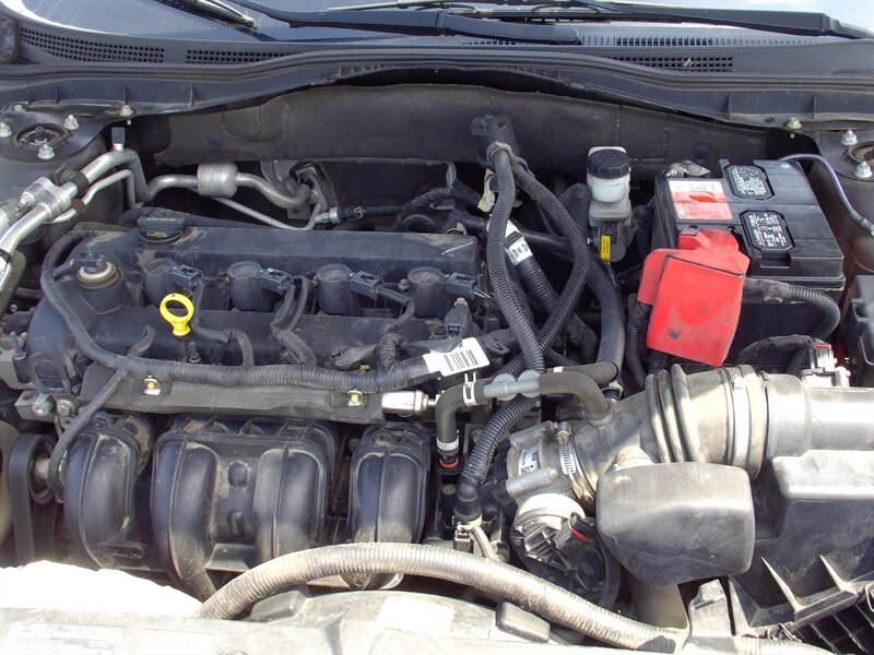 2011 Ford Fusion SE   - Photo 37 - Pleasant Valley, MO 64068