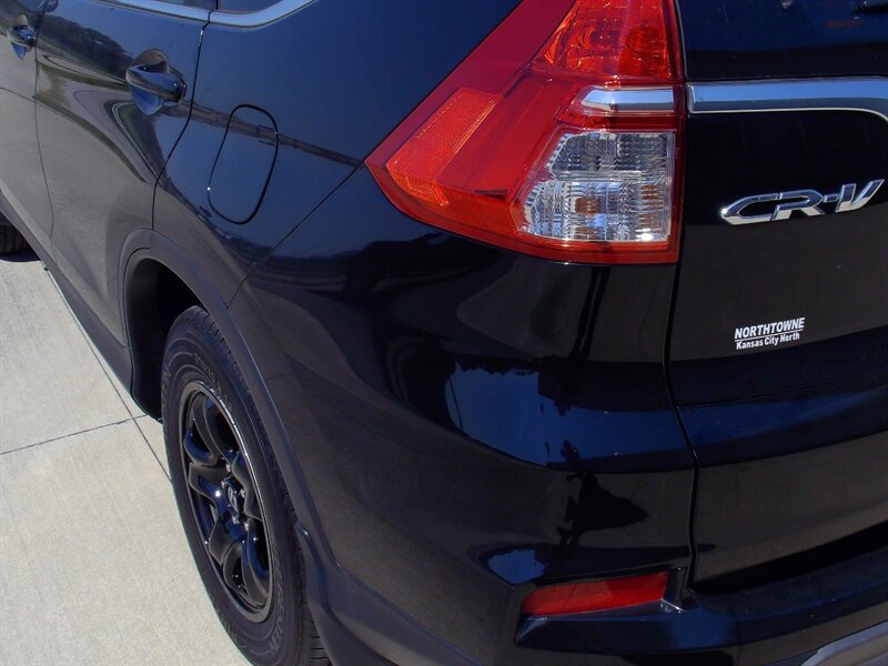 2015 Honda CR-V LX - Photo 22 - Pleasant Valley, MO 64068