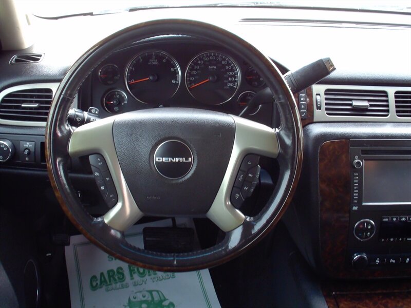 2012 GMC Yukon Denali   - Photo 22 - Pleasant Valley, MO 64068