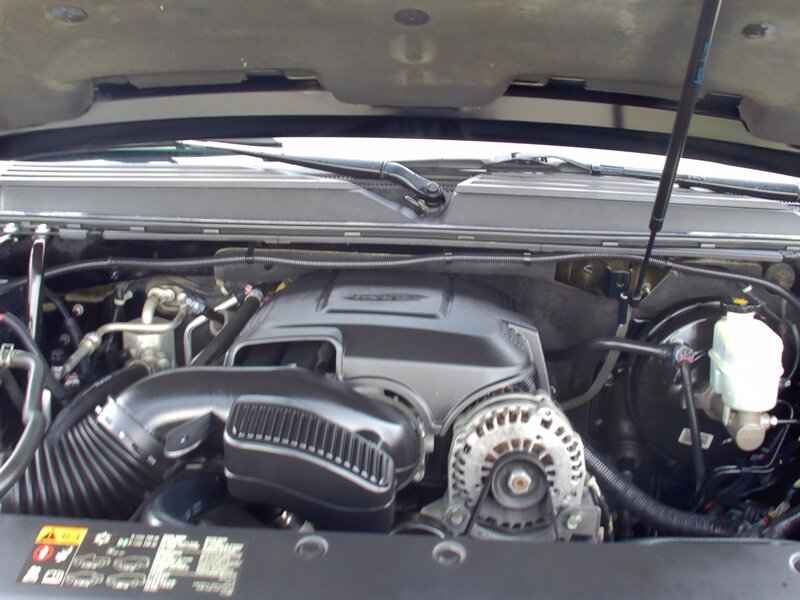 2012 GMC Yukon Denali   - Photo 39 - Pleasant Valley, MO 64068