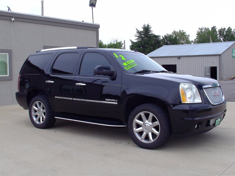 2012 GMC Yukon Denali   - Photo 3 - Pleasant Valley, MO 64068