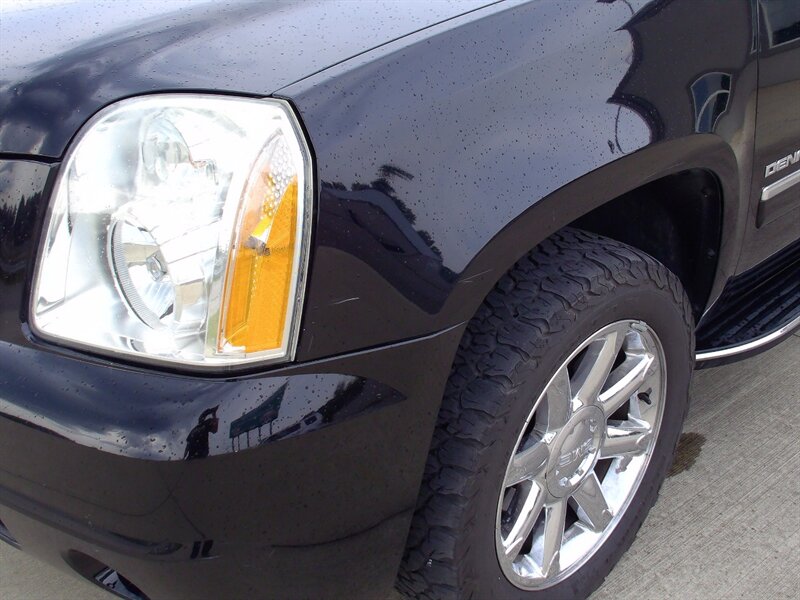 2012 GMC Yukon Denali   - Photo 29 - Pleasant Valley, MO 64068