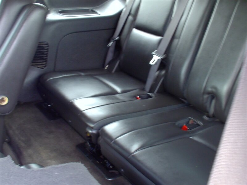 2012 GMC Yukon Denali   - Photo 14 - Pleasant Valley, MO 64068