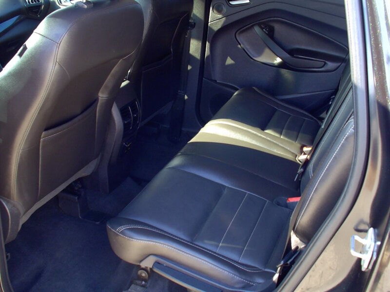 2014 Ford Escape Titanium - Photo 12 - Pleasant Valley, MO 64068