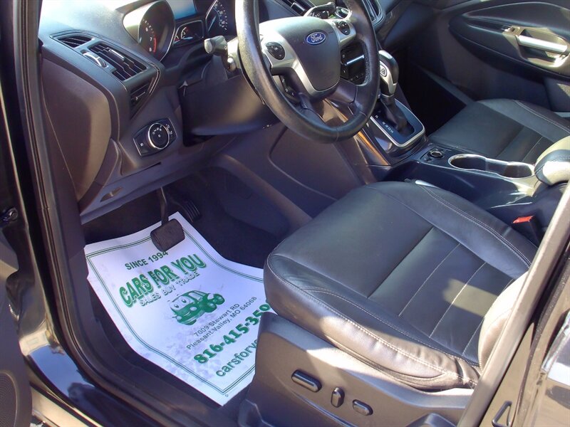 2014 Ford Escape Titanium - Photo 9 - Pleasant Valley, MO 64068