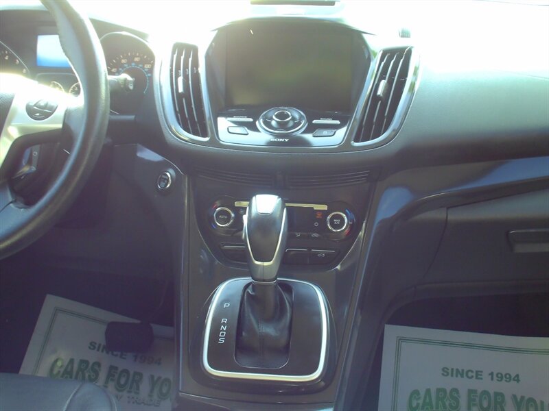 2014 Ford Escape Titanium - Photo 19 - Pleasant Valley, MO 64068