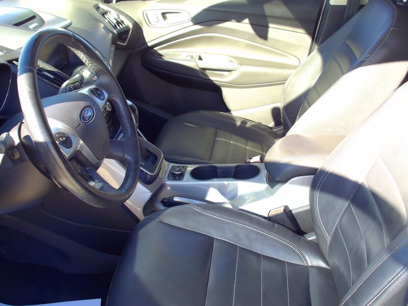 2013 Ford Escape SEL   - Photo 10 - Pleasant Valley, MO 64068